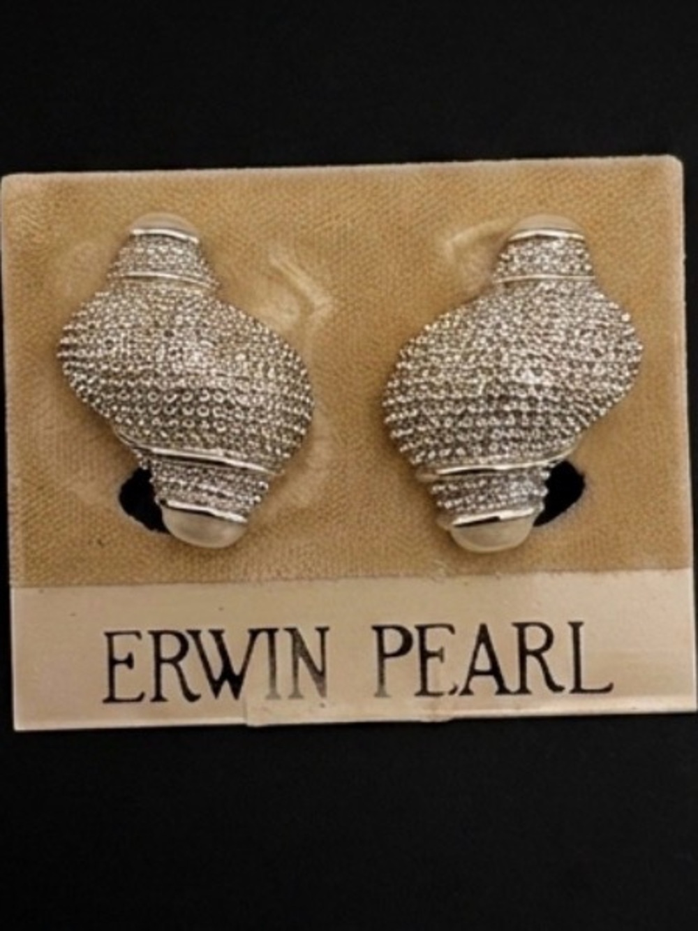 #276 Erwin Pearl Shell Shaped Earrings- Clip on